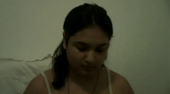 Snapshot of Indianbloom- chatting on February 14, 2025, 10:25 pm Indianbloom- online show from February 14, 2025, 10:25 pm