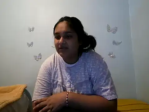 Snapshot of Indianbloom- chatting on October 4, 2025, 5:00 pm Indianbloom- online show from October 4, 2025, 5:00 pm