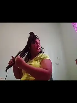 Snapshot of Indianbloom- chatting on October 29, 2025, 9:00 am Indianbloom- online show from October 29, 2025, 9:00 am