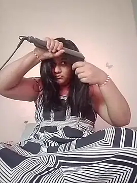 Snapshot of Indianbloom- chatting on November 11, 2025, 12:27 pm Indianbloom- online show from November 11, 2025, 12:27 pm