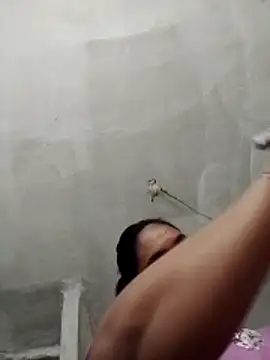 Snapshot of Indianbloom- chatting on November 14, 2025, 12:59 pm Indianbloom- online show from November 14, 2025, 12:59 pm