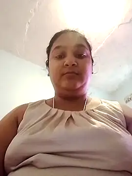 Snapshot of Indianbloom- chatting on November 17, 2025, 1:39 pm Indianbloom- online show from November 17, 2025, 1:39 pm