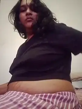 Snapshot of Indianbloom- chatting on December 2, 2025, 7:36 am Indianbloom- online show from December 2, 2025, 7:36 am