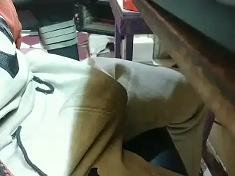 growing20yo online show from January 17, 2025, 10:01 pm