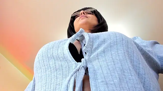 Snapshot of VICE_MASTERS chatting on February 12, 2025, 1:52 am VICE MASTERS online show from February 12, 2025, 1:52 am