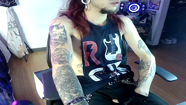 Snapshot of davidroses420 chatting on December 2, 2024, 11:40 pm davidroses420 online show from December 2, 2024, 11:40 pm