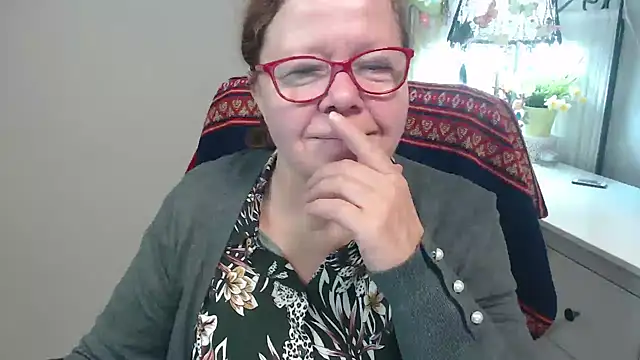 Adelewildx online show from October 16, 2025, 3:29 am