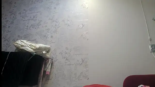 alisacucumber online show from December 14, 2024, 7:46 pm