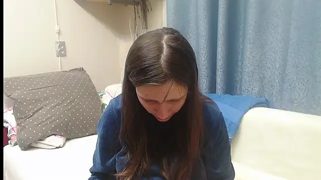 alisacucumber online show from January 12, 2025, 7:21 pm