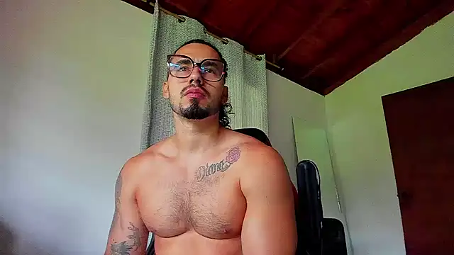 Snapshot of Baky_sexy chatting on November 28, 2025, 5:26 pm Baky sexy online show from November 28, 2025, 5:26 pm