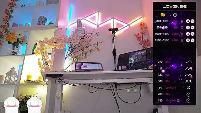 Elena-Marilyn online show from February 1, 2025, 1:02 am