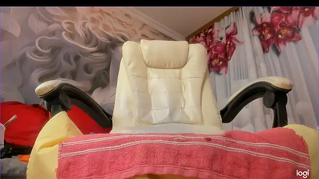 Snapshot of Cutie_orgasm chatting on March 2, 2025, 4:32 pm Cutie orgasm online show from March 2, 2025, 4:32 pm