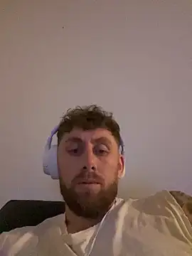 Cata9407 online show from December 4, 2025, 9:45 pm