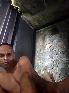 Snapshot of Lankanboi chatting on October 18, 2025, 1:41 am Lankanboi online show from October 18, 2025, 1:41 am