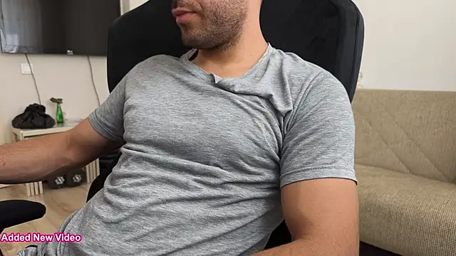 Snapshot of Emre_Ty chatting on September 28, 2025, 10:09 am Emre Ty online show from September 28, 2025, 10:09 am