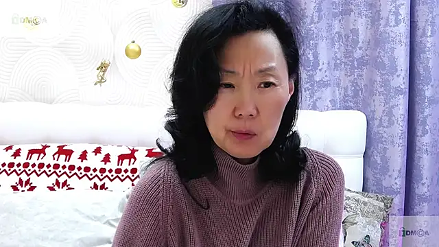 Snapshot of Asian_legs chatting on January 13, 2025, 9:41 am Asian legs online show from January 13, 2025, 9:41 am