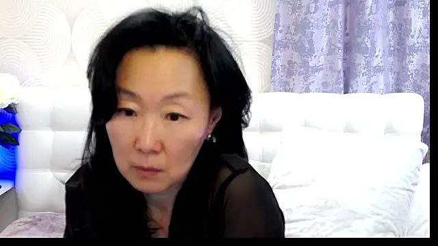 Snapshot of Asian_legs chatting on February 7, 2025, 12:28 pm Asian legs online show from February 7, 2025, 12:28 pm