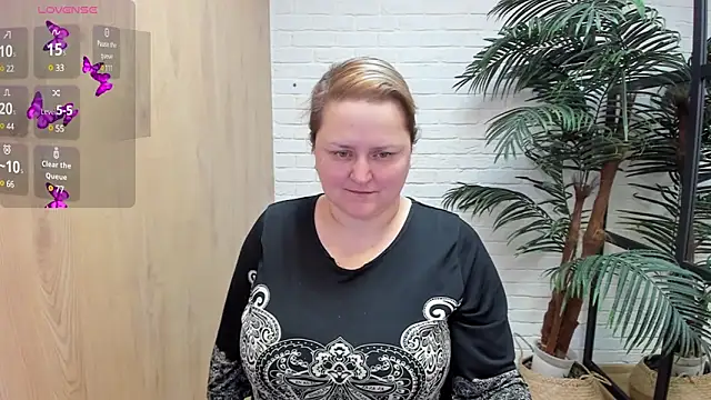 Snapshot of ScarlettSoft chatting on January 21, 2025, 11:35 am ScarlettSoft online show from January 21, 2025, 11:35 am