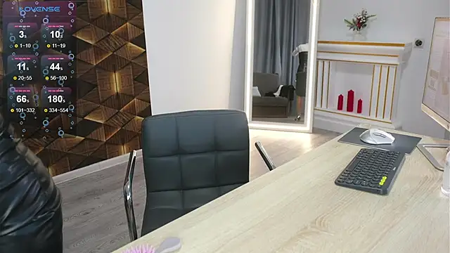 Snapshot of Angelalive chatting on March 13, 2025, 8:59 am Angelalive online show from March 13, 2025, 8:59 am