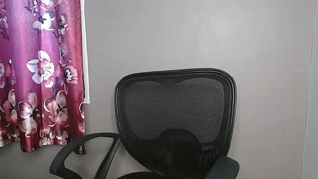 Snapshot of Dhiyapink chatting on September 10, 2025, 7:08 am Dhiyapink online show from September 10, 2025, 7:08 am