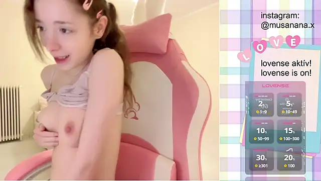 Snapshot of musananax chatting on November 24, 2025, 11:15 pm musananax online show from November 24, 2025, 11:15 pm