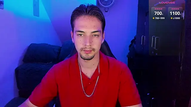 Snapshot of Alex_smith00 chatting on January 15, 2025, 12:41 am Alex smith00 online show from January 15, 2025, 12:41 am