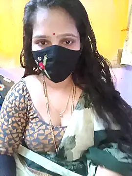 Snapshot of Rising_Smiler chatting on November 2, 2025, 10:06 am Rising Smiler online show from November 2, 2025, 10:06 am