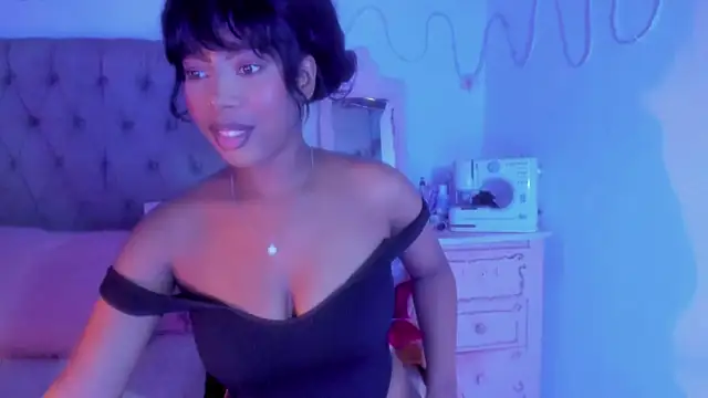 Snapshot of AfroGoddess chatting on October 19, 2025, 6:08 pm AfroGoddess online show from October 19, 2025, 6:08 pm