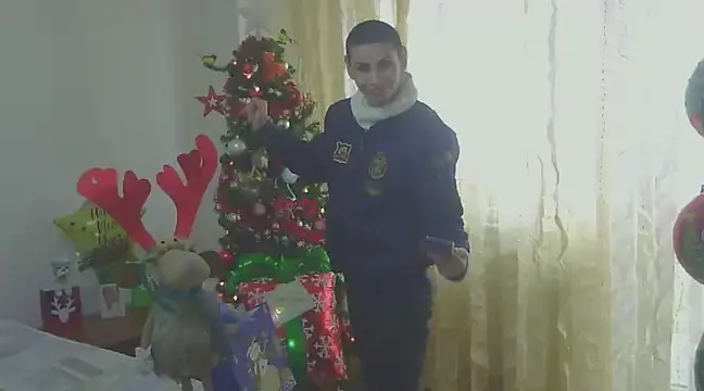 hotSANDRA STARR online show from December 20, 2024, 8:38 am