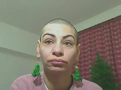 hotSANDRA STARR online show from December 20, 2025, 12:18 am