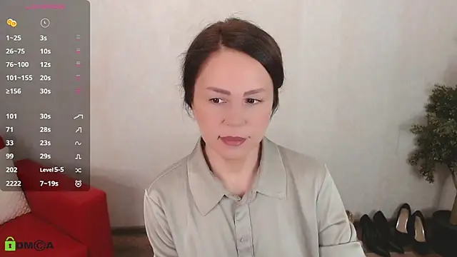 Snapshot of VickyGolden chatting on October 29, 2025, 5:31 am VickyGolden online show from October 29, 2025, 5:31 am