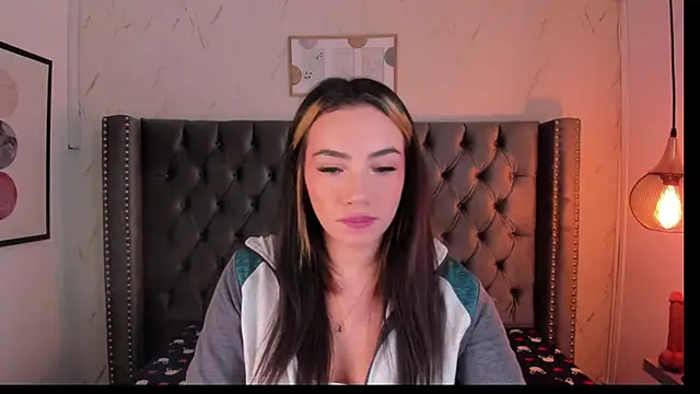 Snapshot of Kim_Blane chatting on November 13, 2025, 3:38 am Kim Blane online show from November 13, 2025, 3:38 am