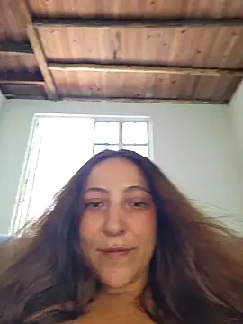 Snapshot of VickyHoult chatting on December 22, 2024, 5:42 pm VickyHoult online show from December 22, 2024, 5:42 pm