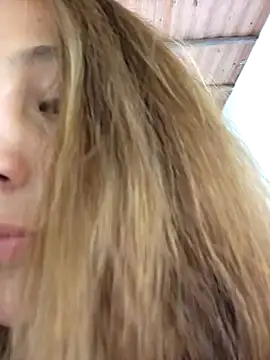 Snapshot of VickyHoult chatting on December 28, 2024, 6:50 pm VickyHoult online show from December 28, 2024, 6:50 pm