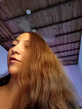 Snapshot of VickyHoult chatting on January 7, 2025, 10:19 pm VickyHoult online show from January 7, 2025, 10:19 pm