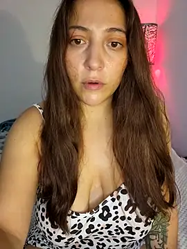 Snapshot of VickyHoult chatting on September 14, 2025, 9:47 pm VickyHoult online show from September 14, 2025, 9:47 pm