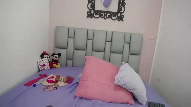 joanasexi online show from December 6, 2024, 11:44 am