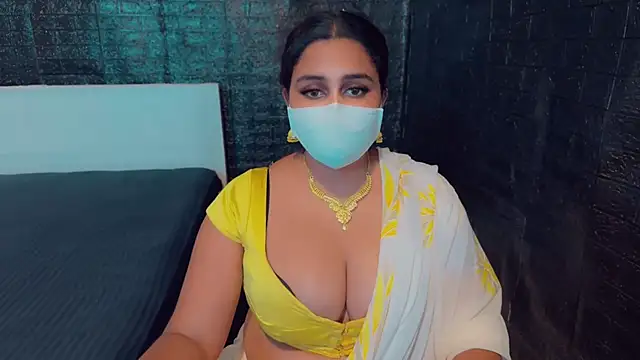 Snapshot of SonY_CaM chatting on February 3, 2025, 5:24 pm SonY CaM online show from February 3, 2025, 5:24 pm