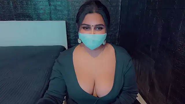 Snapshot of SonY_CaM chatting on February 9, 2025, 8:24 pm SonY CaM online show from February 9, 2025, 8:24 pm