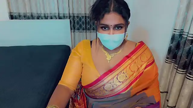 Snapshot of SonY_CaM chatting on October 31, 2025, 5:03 pm SonY CaM online show from October 31, 2025, 5:03 pm