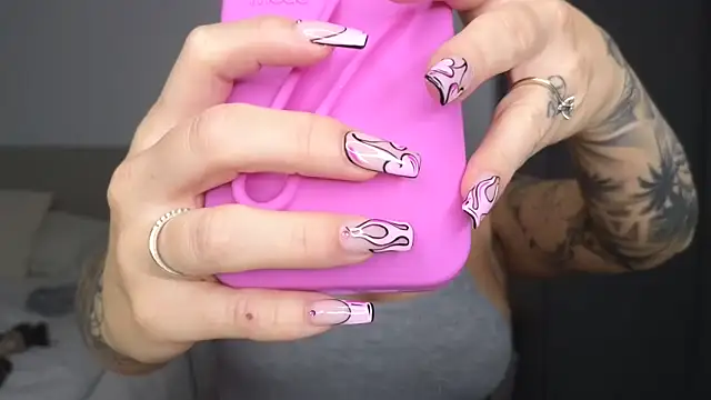 LibbyLoveHeartx online show from February 26, 2025, 8:00 pm