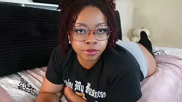 -khayaparker online show from November 5, 2025, 5:46 pm