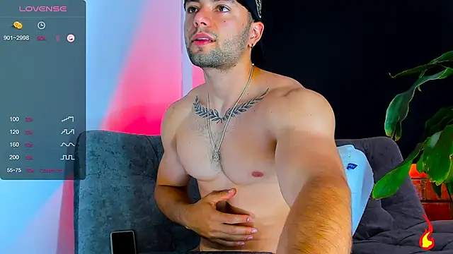 vanegas luis online show from December 22, 2024, 2:27 pm