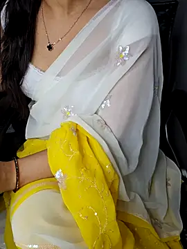 Snapshot of aliyaah_singh chatting on November 12, 2025, 5:57 pm aliyaah singh online show from November 12, 2025, 5:57 pm