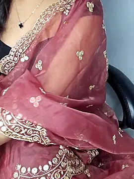 Snapshot of aliyaah_singh chatting on December 16, 2025, 6:13 pm aliyaah singh online show from December 16, 2025, 6:13 pm