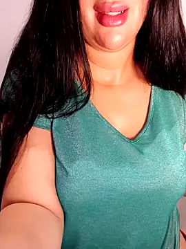Snapshot of Queen_sousou chatting on September 20, 2025, 7:26 pm Queen sousou online show from September 20, 2025, 7:26 pm