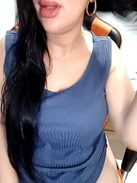 Snapshot of Queen_sousou chatting on October 18, 2025, 8:48 am Queen sousou online show from October 18, 2025, 8:48 am