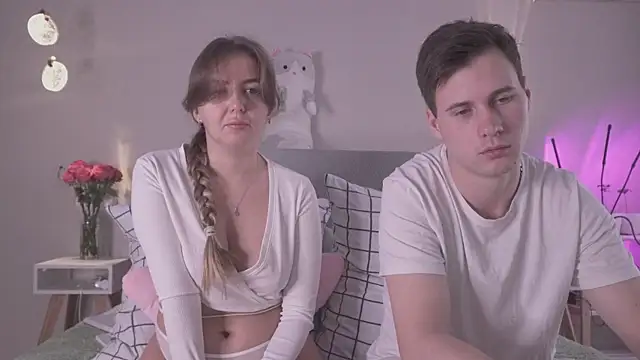 Snapshot of FluffyHat chatting on January 26, 2025, 9:51 am FluffyHat online show from January 26, 2025, 9:51 am