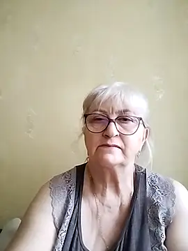 Snapshot of LolkaAlyss chatting on September 27, 2025, 3:39 pm LolkaAlyss online show from September 27, 2025, 3:39 pm