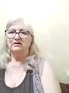 Snapshot of LolkaAlyss chatting on September 28, 2025, 8:58 pm LolkaAlyss online show from September 28, 2025, 8:58 pm